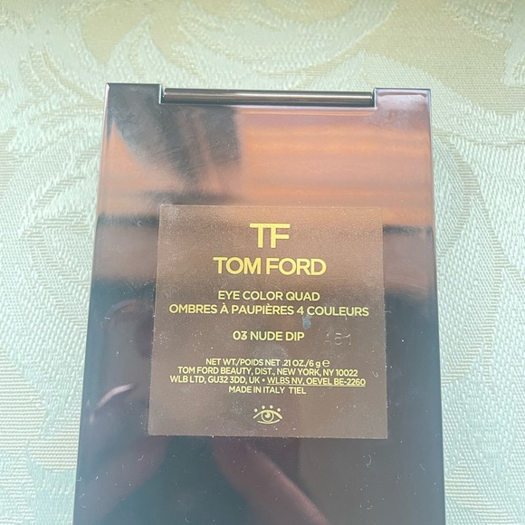 Tom Ford Cream and Brown Eyeshadow Palette Luxurious Quad - Picture 4 of 4